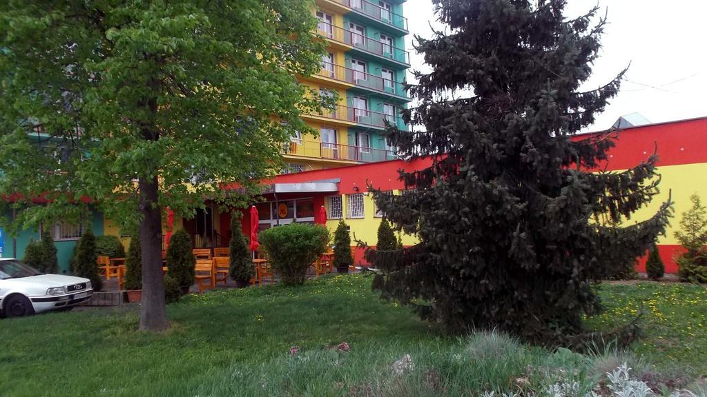 Abc Hotel Nitra Hotel 2*