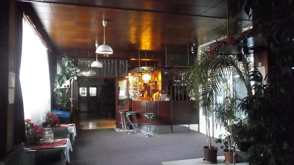Abc Hotel Nitra Hotel 2*
