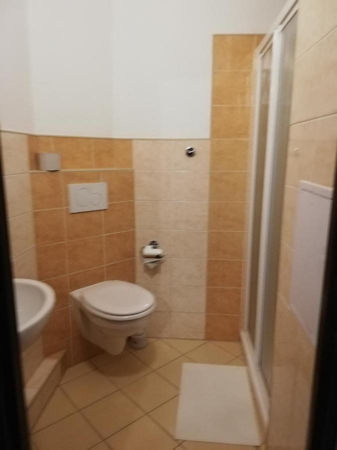 Abc Hotel Nitra Hotel 2*