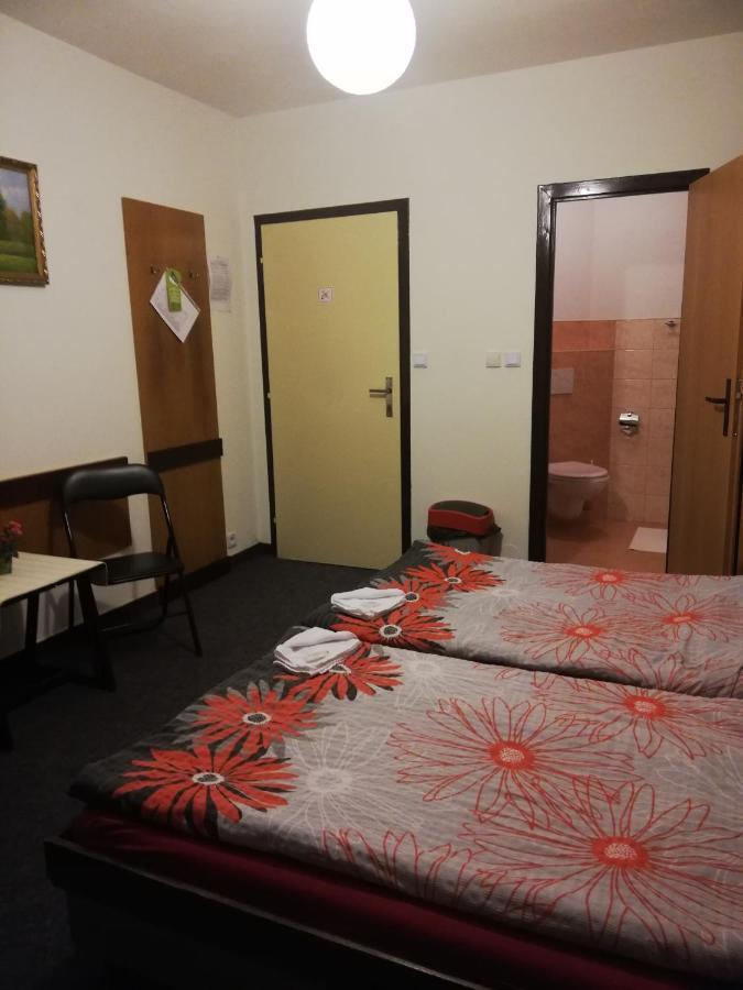 Abc Hotel Nitra Hotel 2*